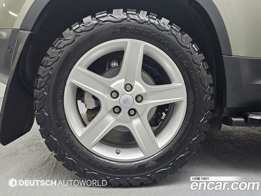 Land Rover Defender 2020