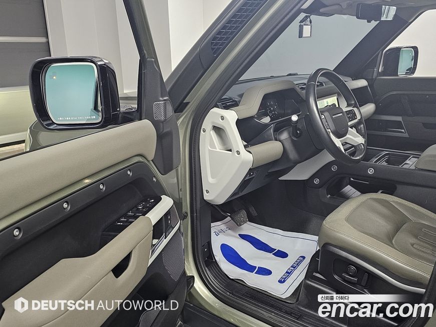 Land Rover Defender 2020