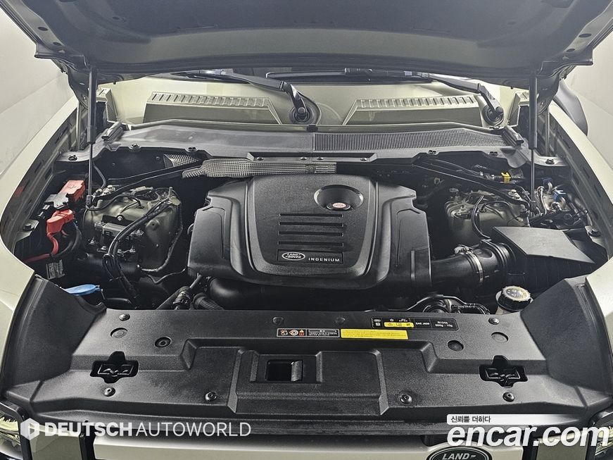 Land Rover Defender 2020