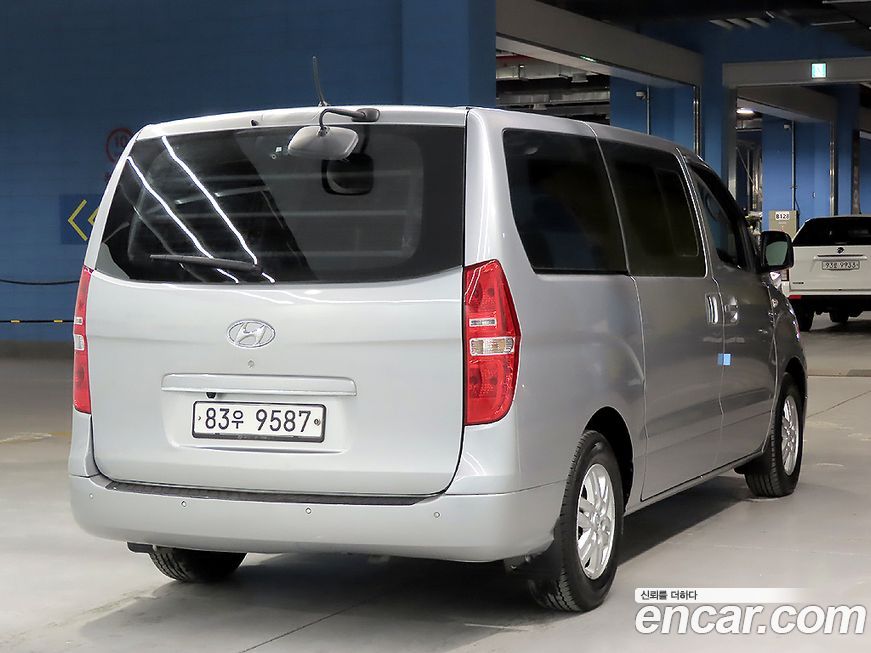 Hyundai Starex 2016