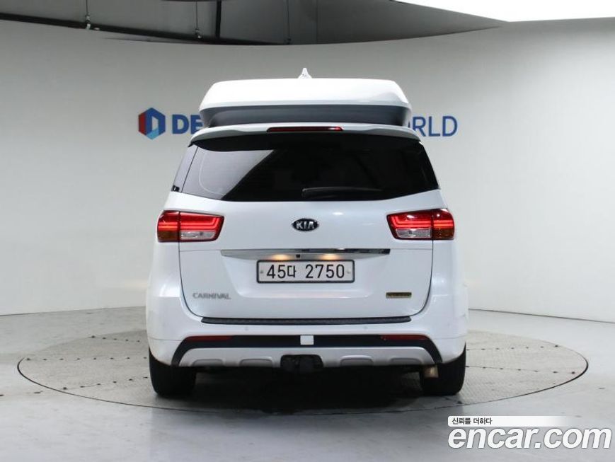 Kia Canival 2018