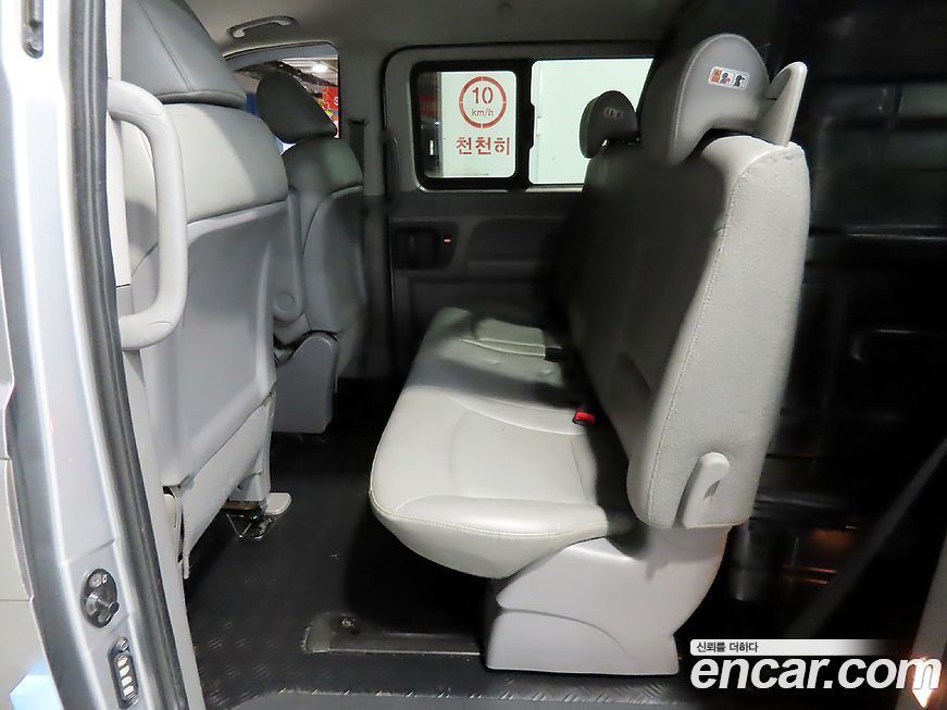 Hyundai Starex 2016