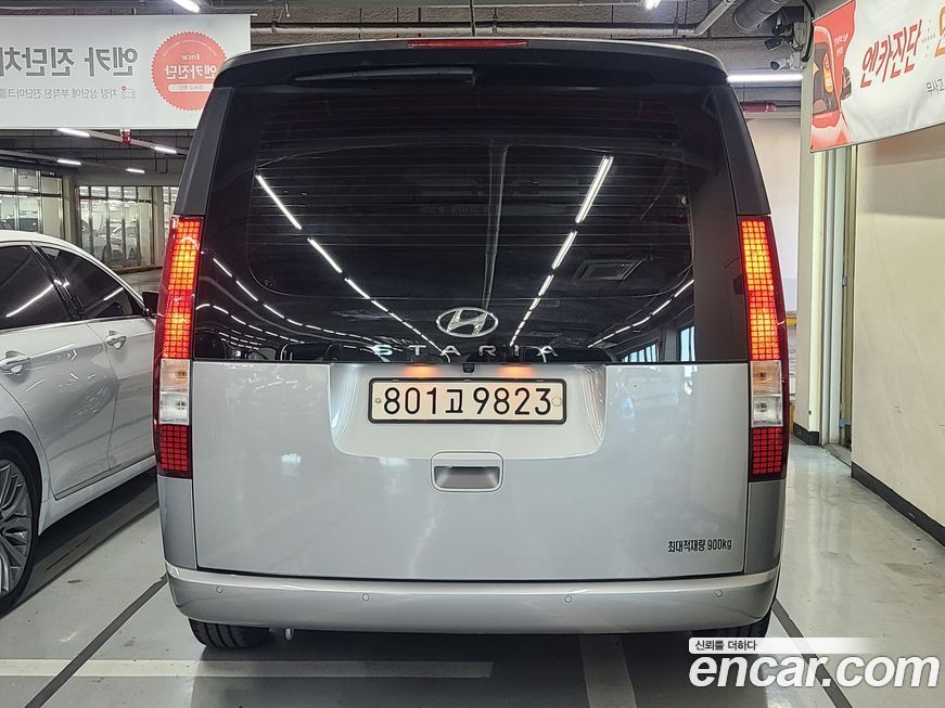 Hyundai Staria 2022
