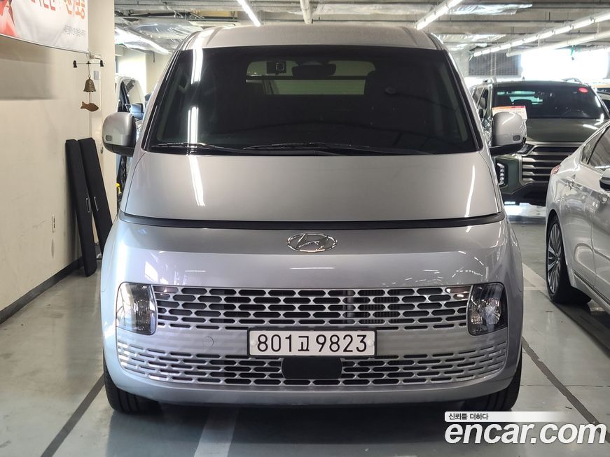 Hyundai Staria 2022