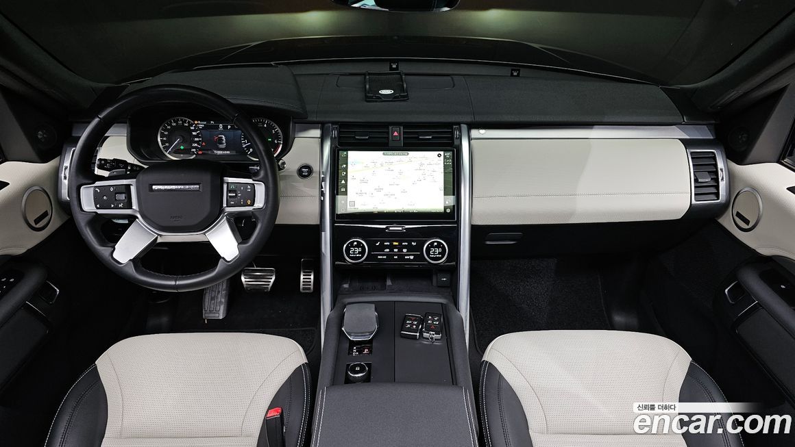 Land Rover Discovery 2023