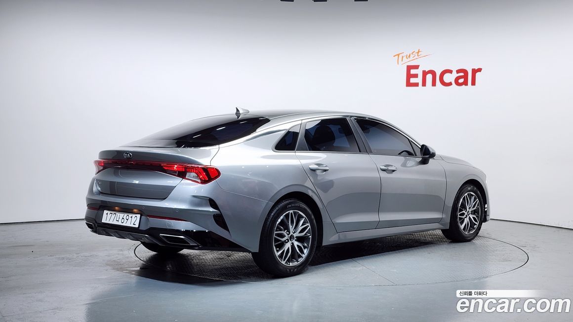 Kia K5 2021