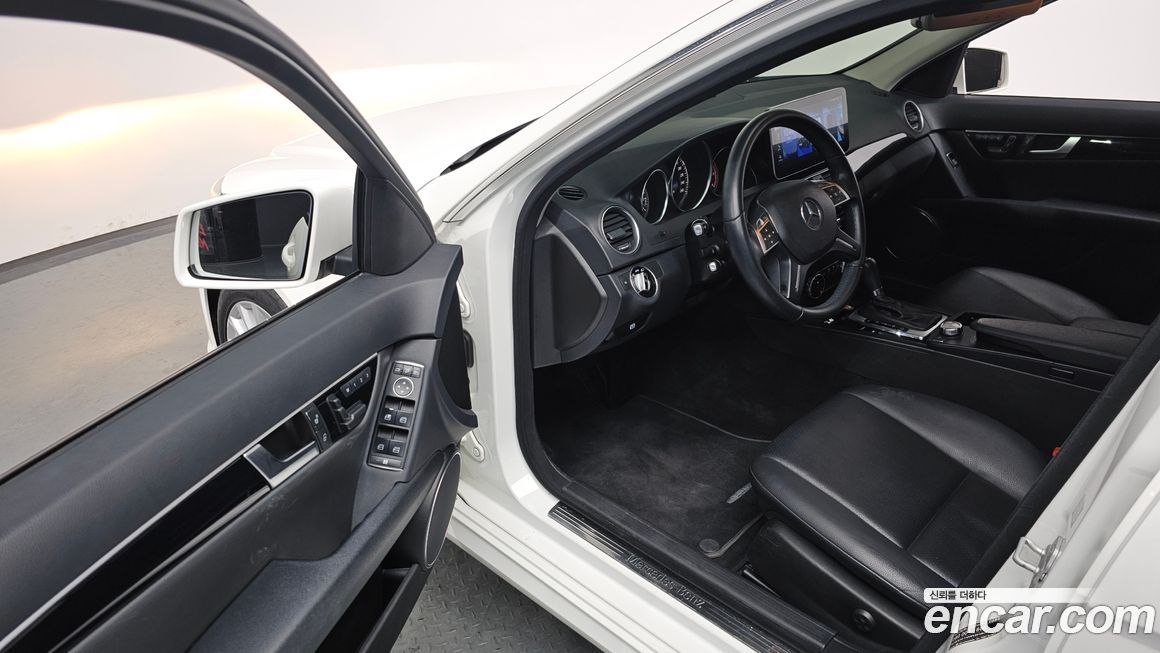 Mercedes-Benz C-Class 2014