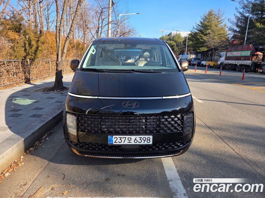 Hyundai Staria 2025