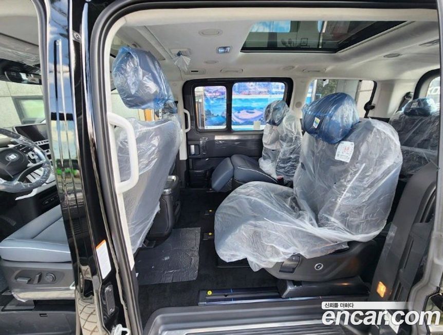 Hyundai Staria 2025