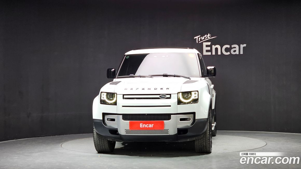 Land Rover Defender 2023