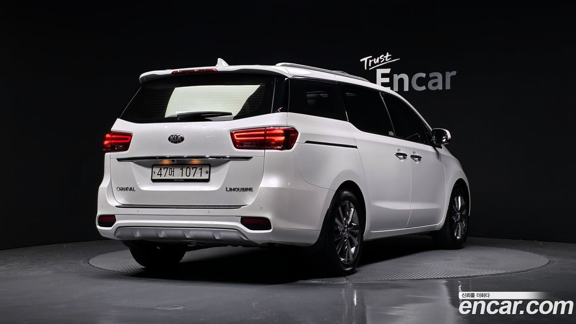 Kia Canival 2019