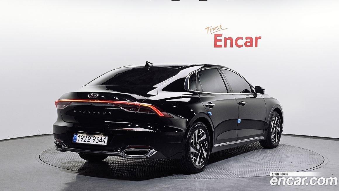 Hyundai Grandeur 2022