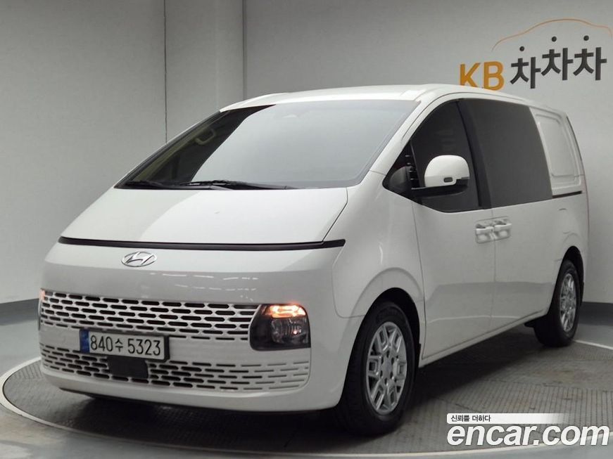 Hyundai Staria 2022