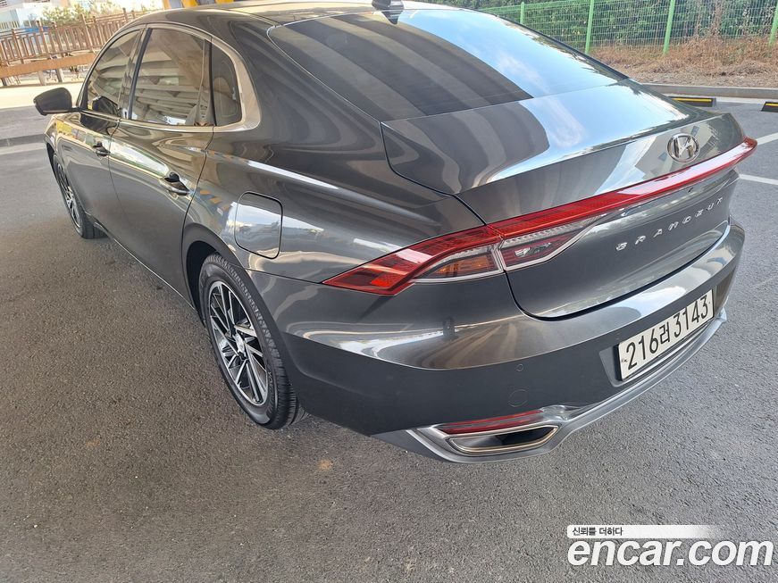 Hyundai Grandeur 2021