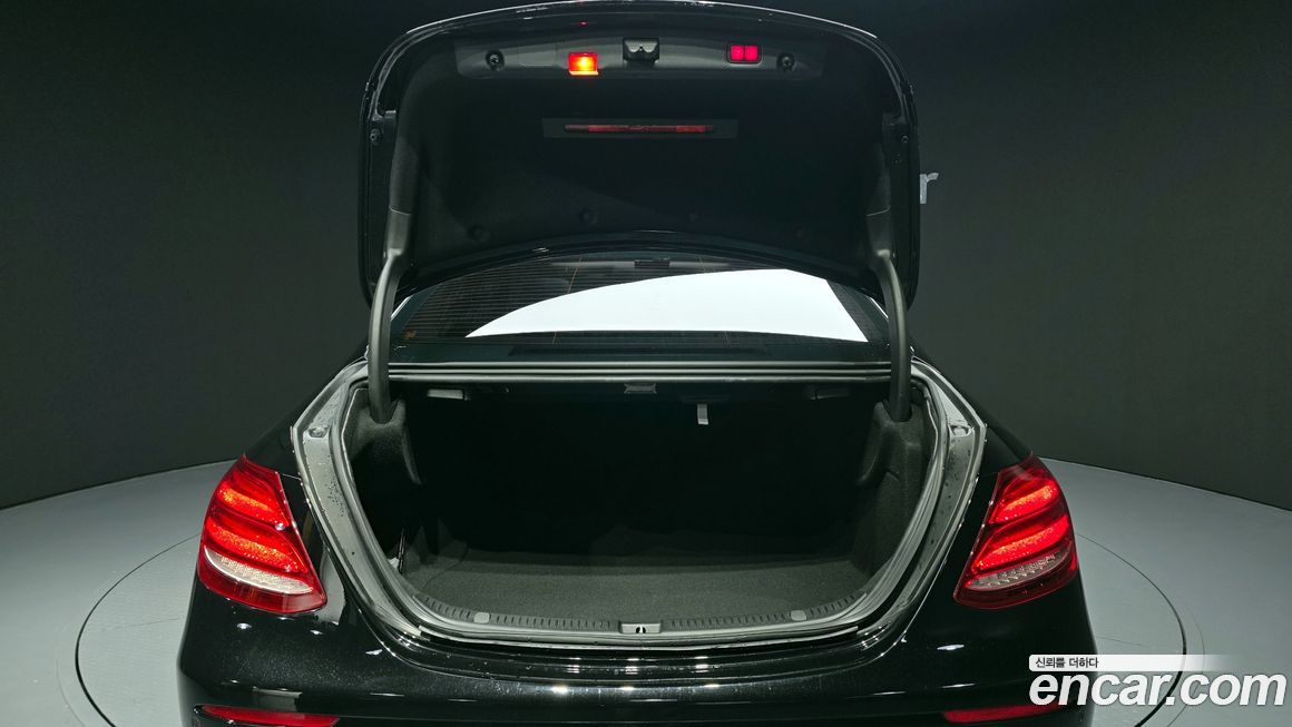 Mercedes-Benz E-Class 2017