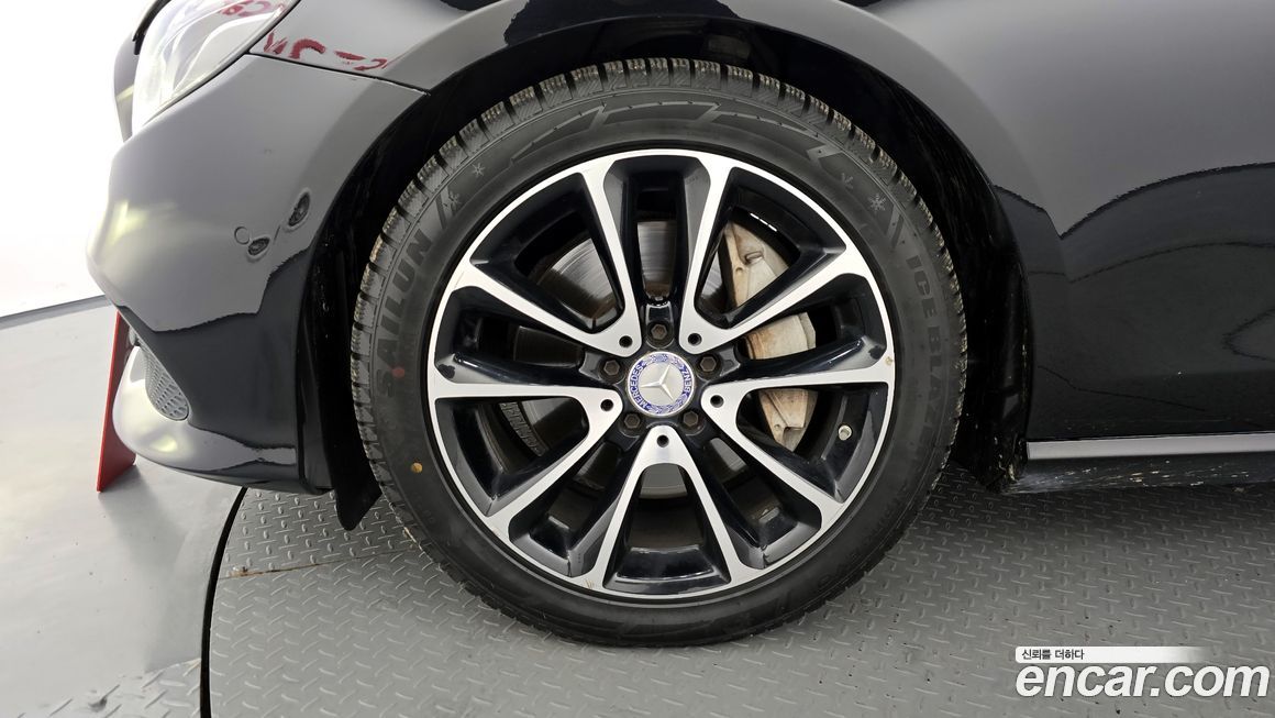 Mercedes-Benz E-Class 2017