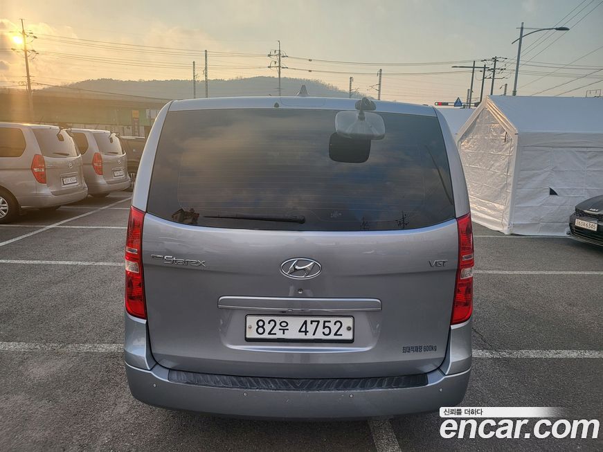 Hyundai Starex 2018