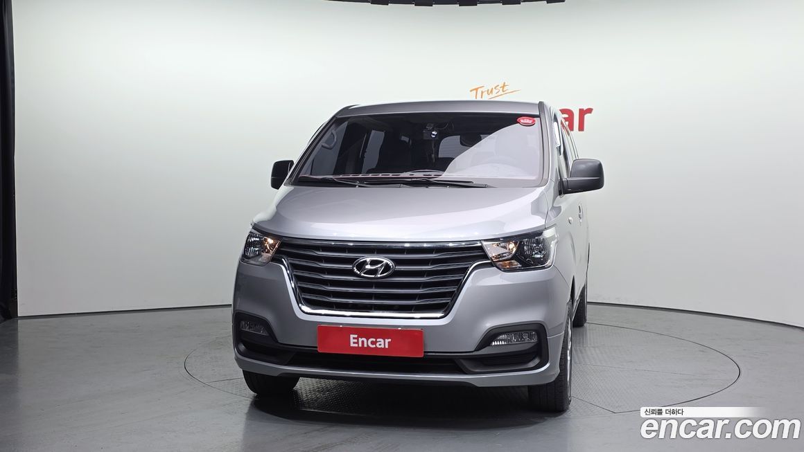 Hyundai Starex 2019