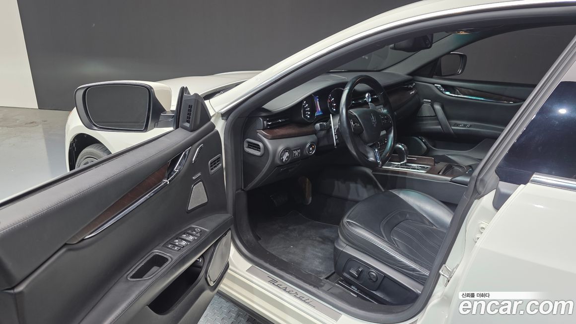 Maserati Quattroporte 2014