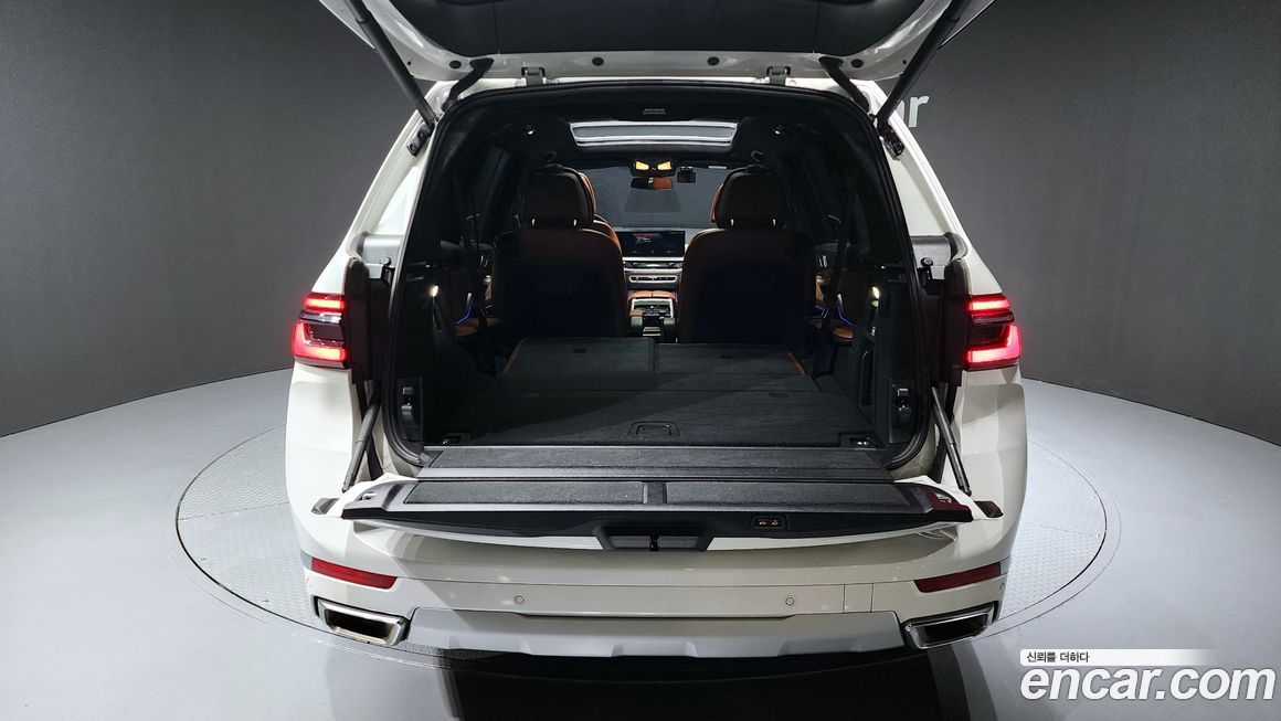 BMW X7 2023