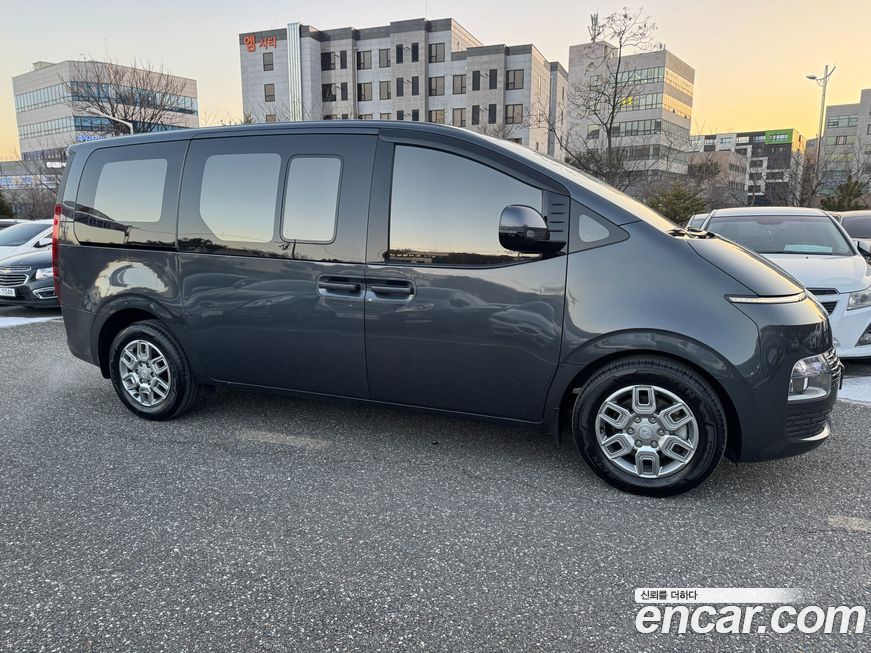Hyundai Staria 2022
