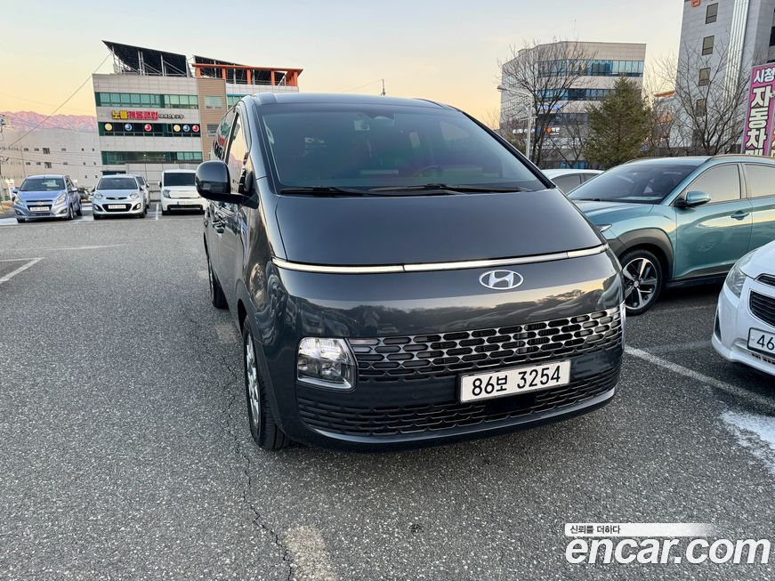 Hyundai Staria 2022