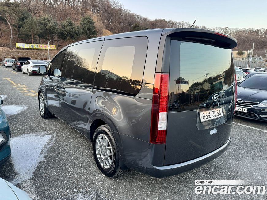 Hyundai Staria 2022