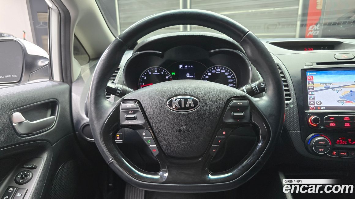 Kia K3 2016