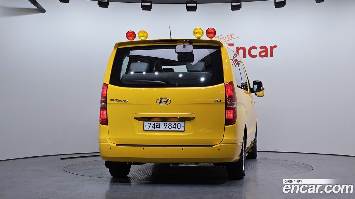 Hyundai Starex 2016