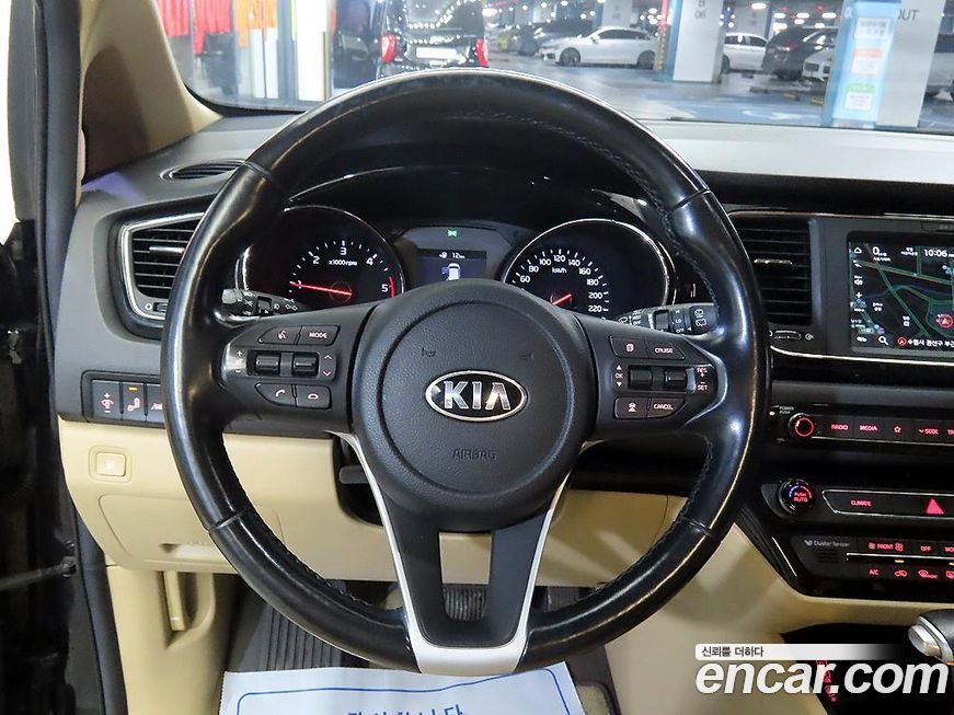 Kia Canival 2019