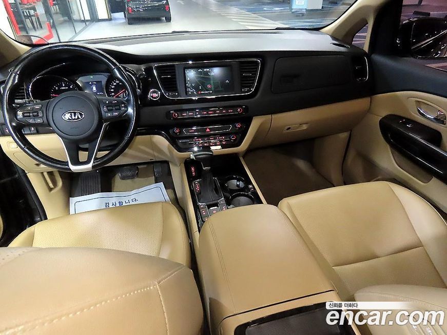 Kia Canival 2019