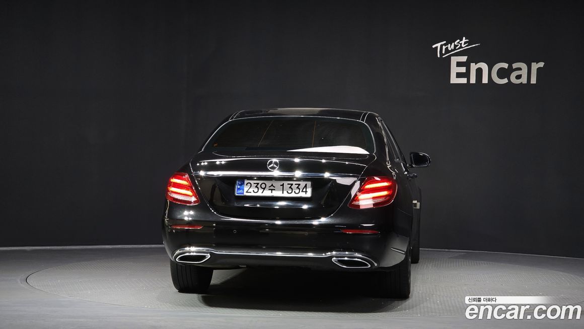 Mercedes-Benz E-Class 2018