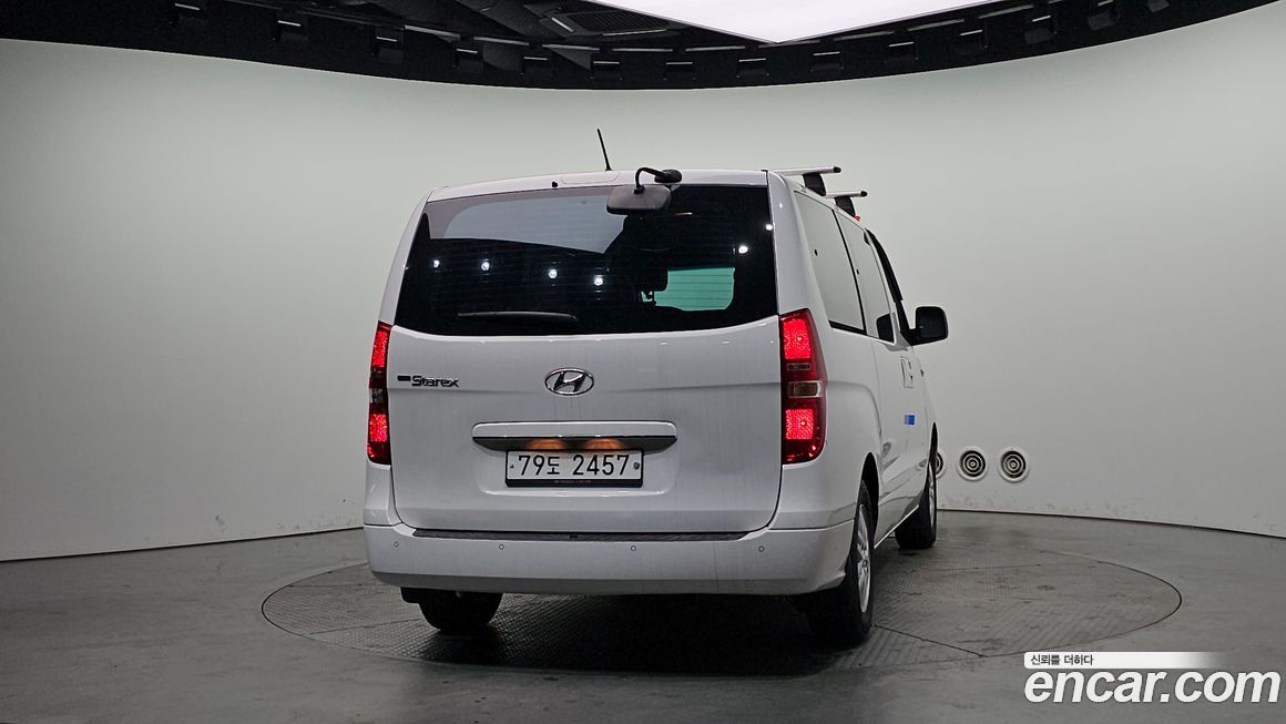 Hyundai Starex 2016