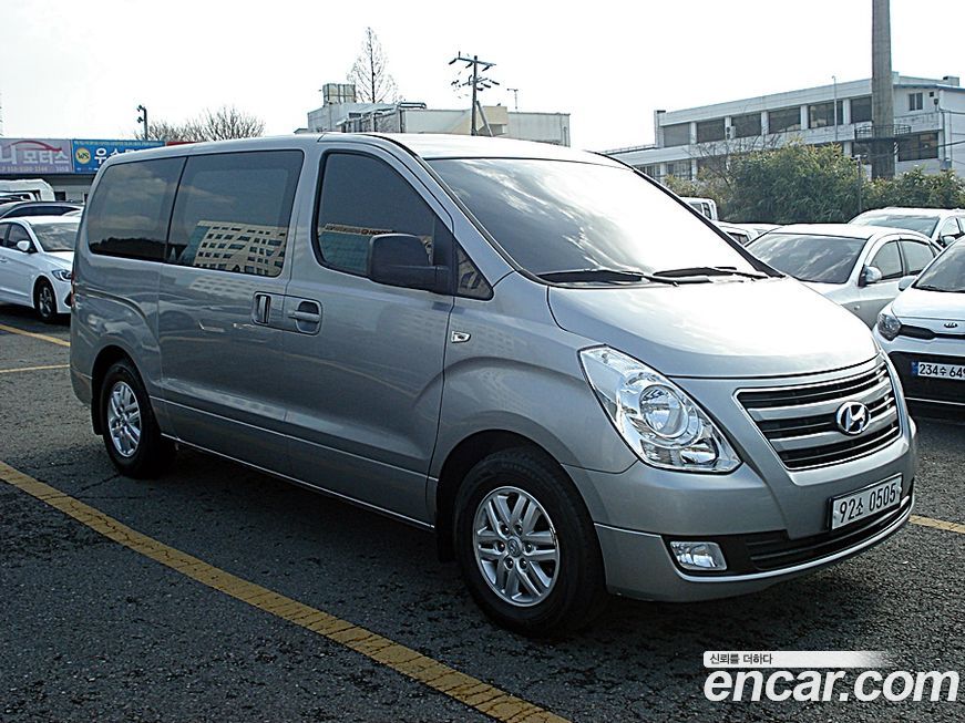 Hyundai Starex 2018