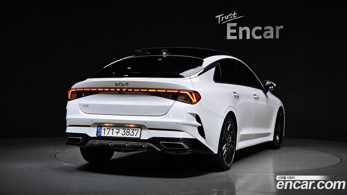 Kia K5 2023