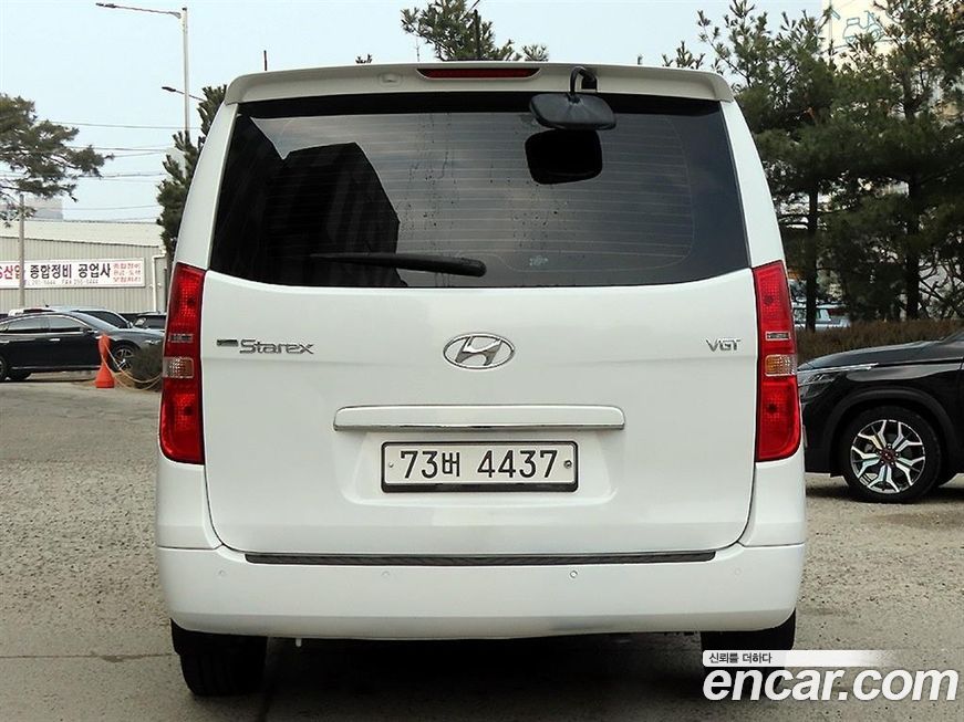 Hyundai Starex 2021
