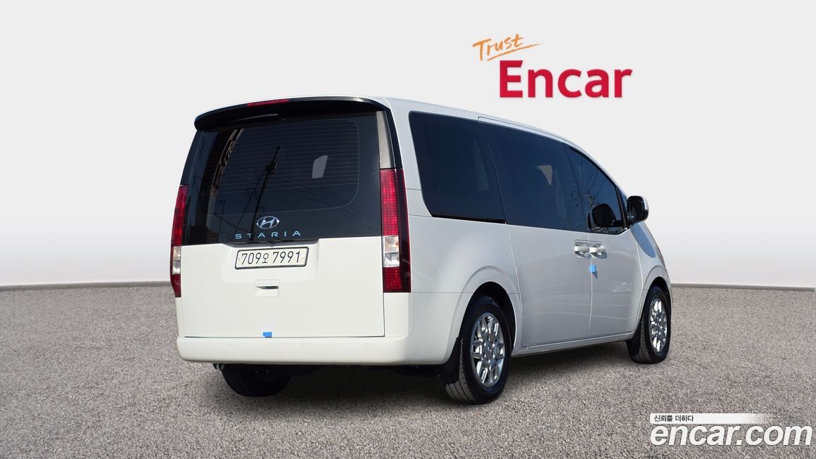 Hyundai Staria 2023