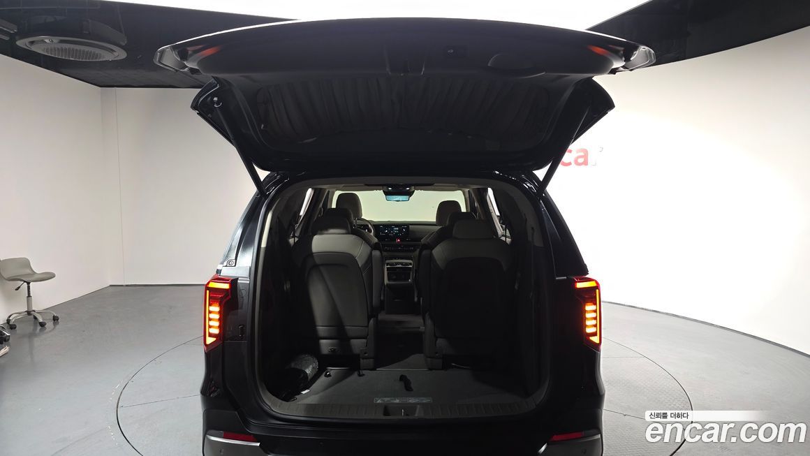 Kia Canival 2025
