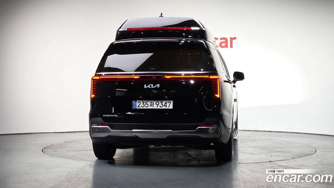 Kia Canival 2025