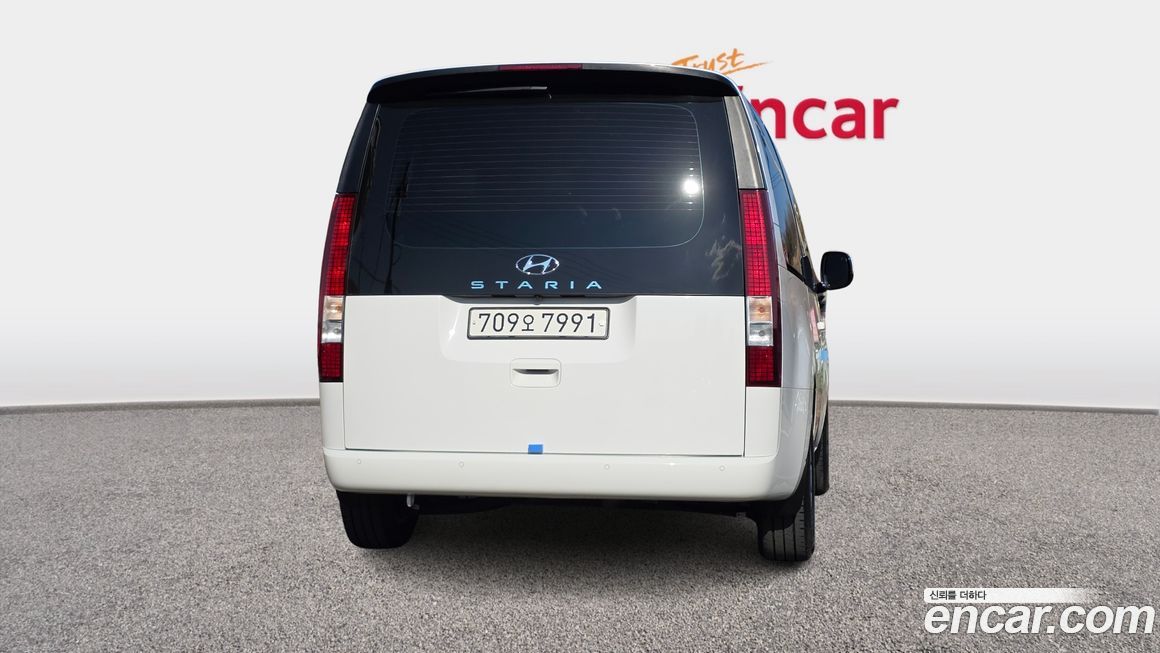 Hyundai Staria 2023