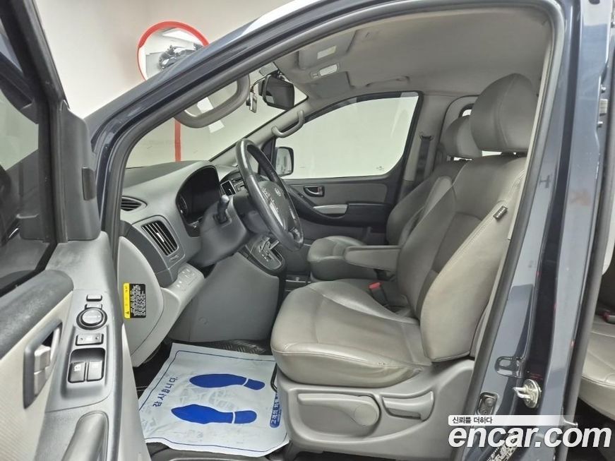 Hyundai Starex 2018