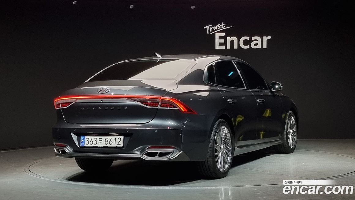 Hyundai Grandeur 2022