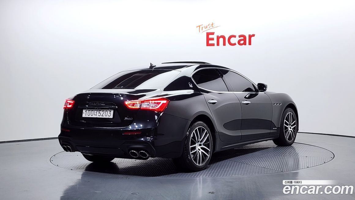 Maserati Ghibli 2018