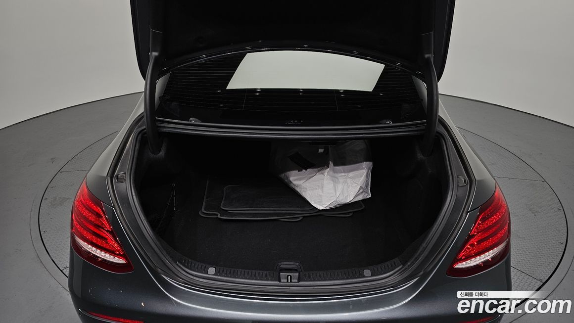 Mercedes-Benz E-Class 2017