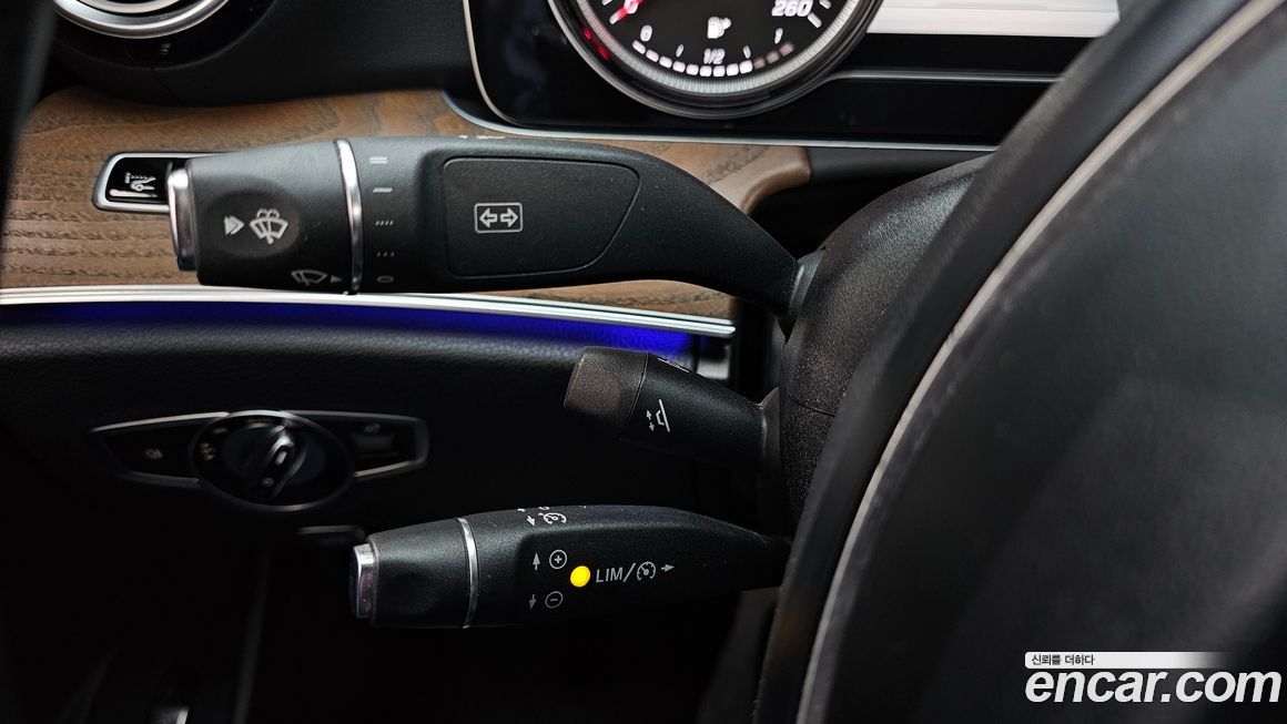 Mercedes-Benz E-Class 2017
