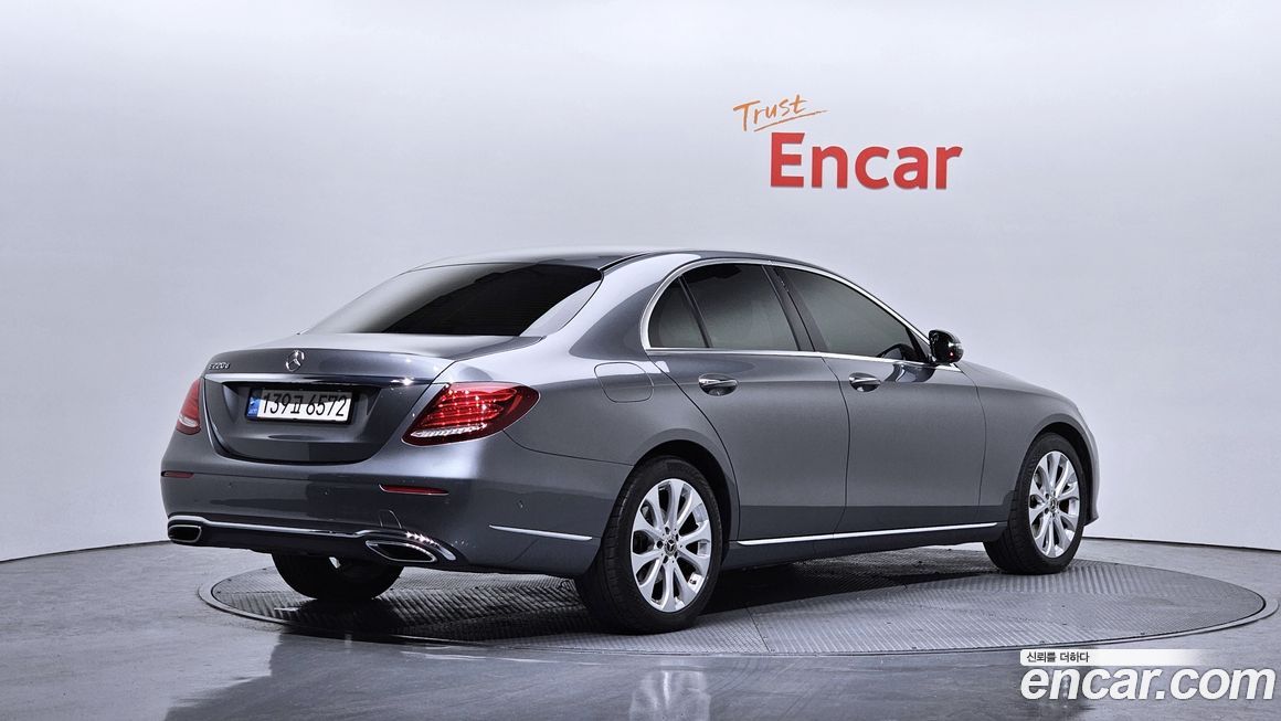 Mercedes-Benz E-Class 2017