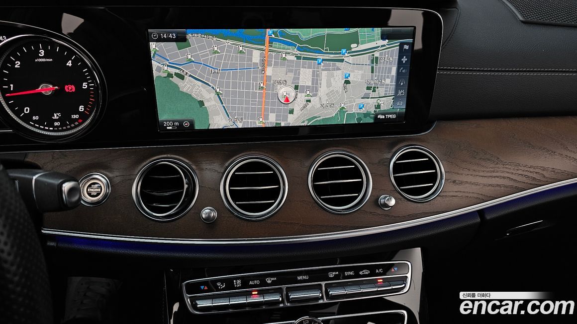 Mercedes-Benz E-Class 2017