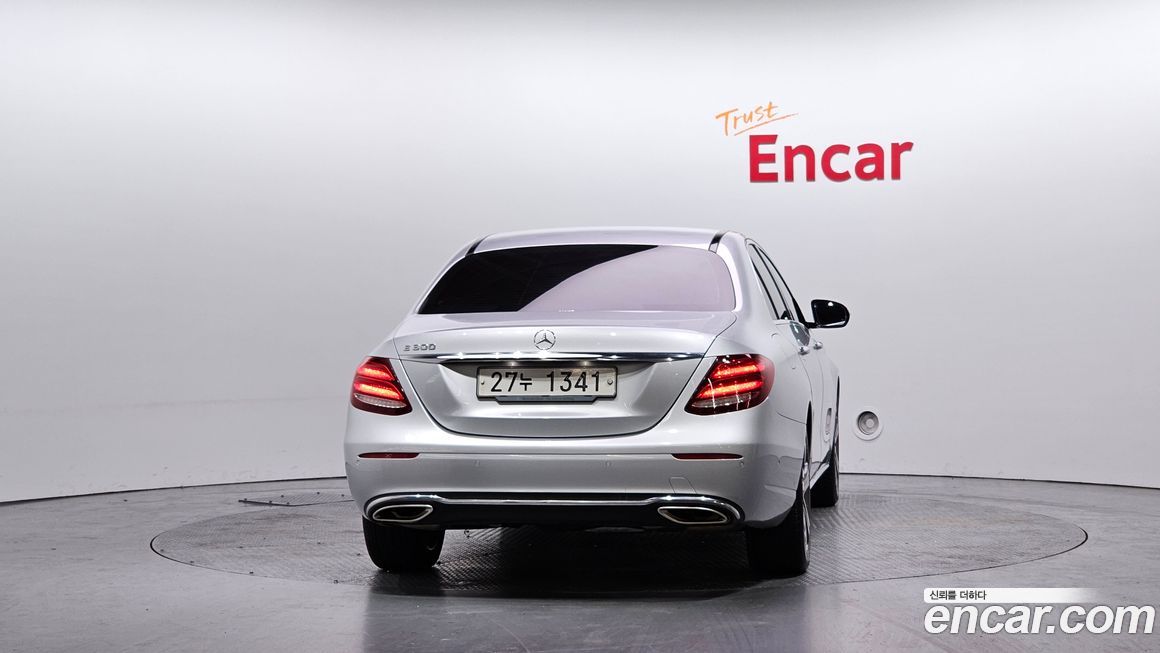 Mercedes-Benz E-Class 2017