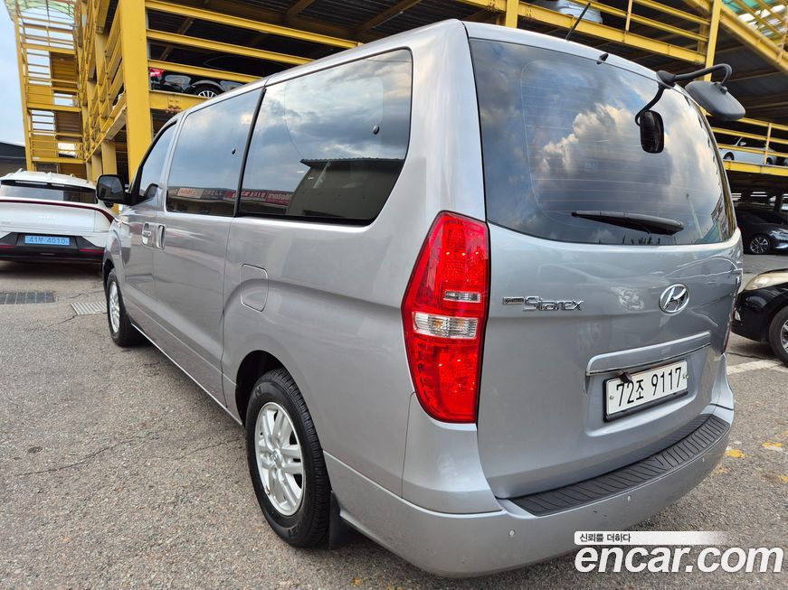 Hyundai Starex 2016