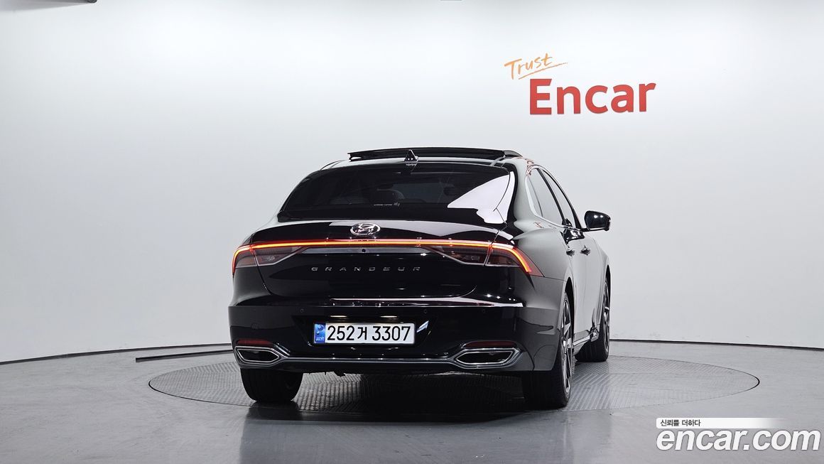 Hyundai Grandeur 2022